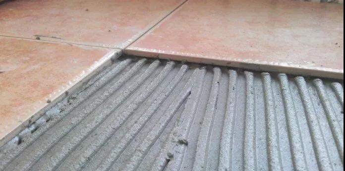 瓷磚膠使用的常見誤區(qū)